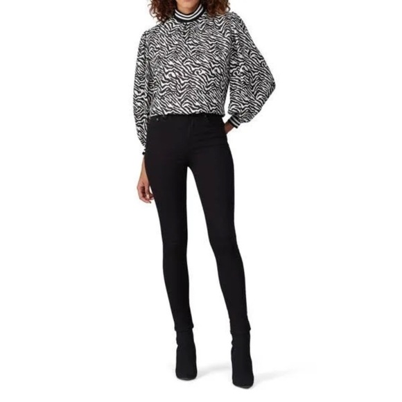 Hunter Bell printed silk Sydney top in size XS fits to Small. EUC - Picture 3 of 7